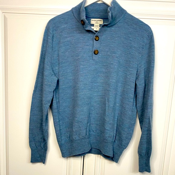 Banana Republic Factory Men’s Sz Medium Light Blue Merino Wool 3 Button Sweater - Picture 1 of 8